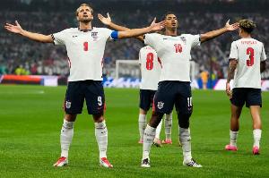 英格兰在世界杯4次对阵东道主2胜1平1负，仅1990年负于意大利