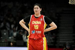 进攻无解！张子宇半场10分钟7中7独得17分外加3板 罚球3中3